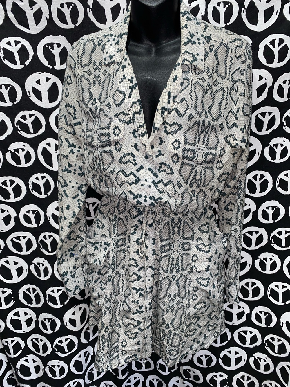 100% SILK EQUIPMENT Button-Down Snake-Print Tie-Waist Dress White/Grey SZ